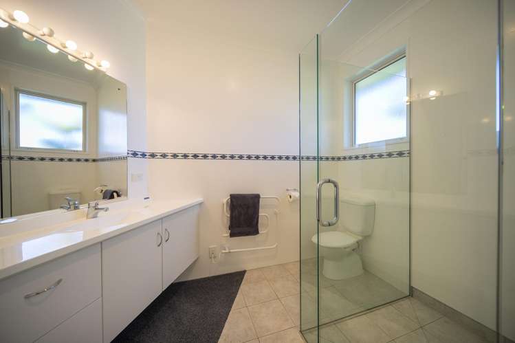 120 Aparima Drive Te Anau_22