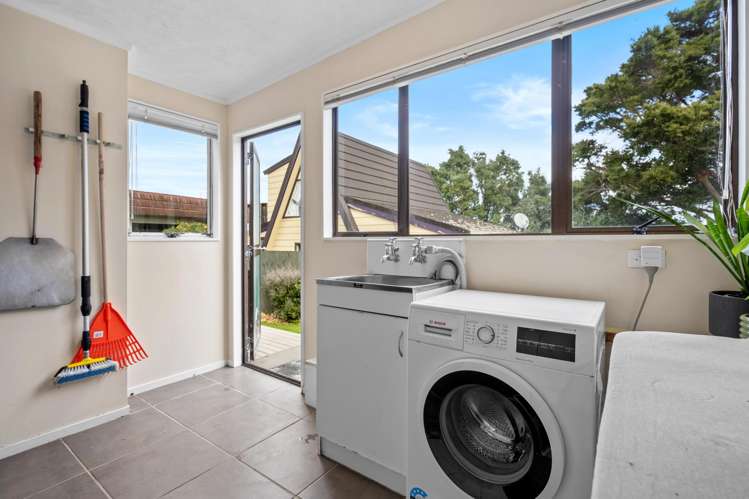 12 Eureka Place Parahaki_25