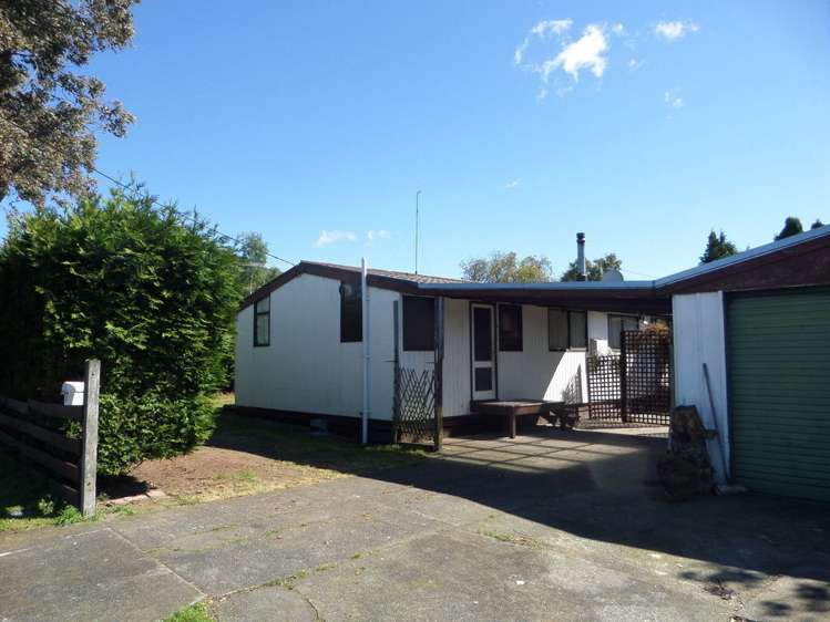 1 William Benton Street Featherston_7