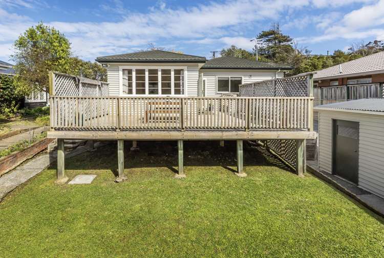 8 Lyndhurst Road Tawa_24
