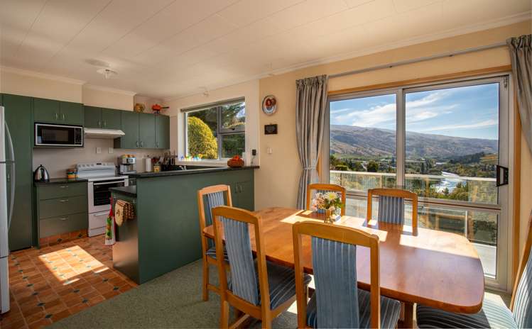 16 Edinburgh Street Green Island_3