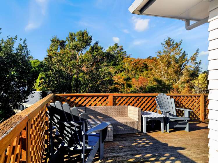 202 Dowse Drive Maungaraki_18