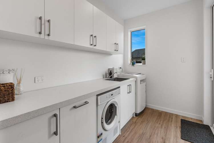 31 Dundee Road Mosgiel_19