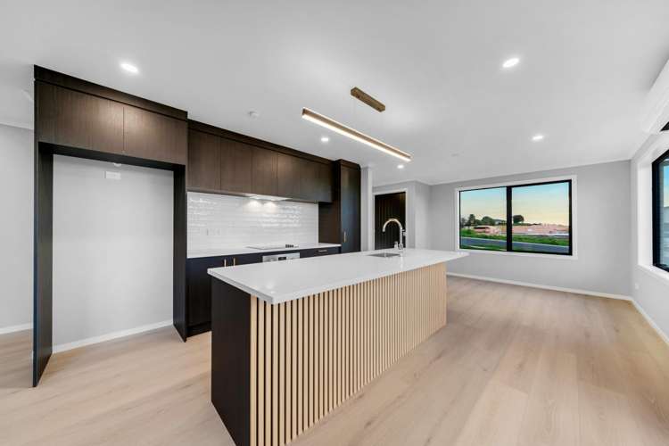 43 Riverine Road_5