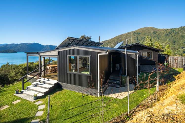 448 Tamuakawawe Bay Marlborough Sounds_50