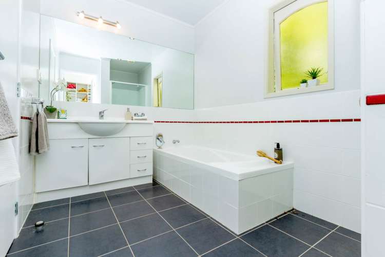 3/140 Aberdeen Road Campbells Bay_47