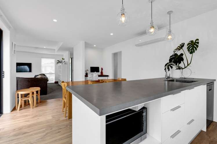 33 Aratapu Street Waitara_12