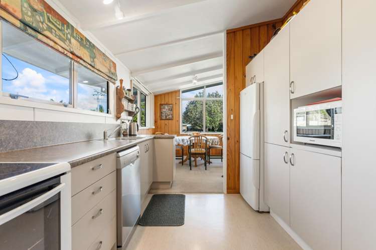 208 Ajax Road_3