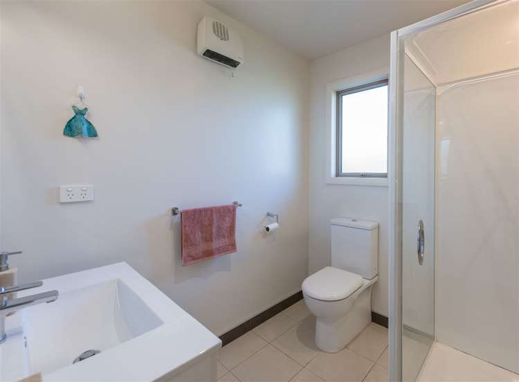 7 Neale Avenue Stoke_15