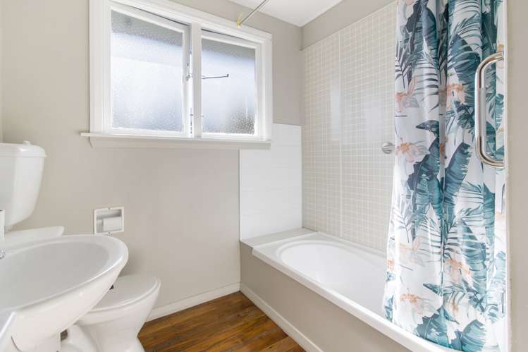 8 Hugh Street Seaview_12