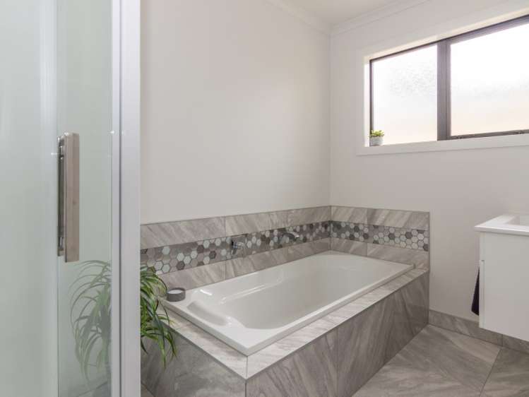 229b Botanical Road Takaro_15