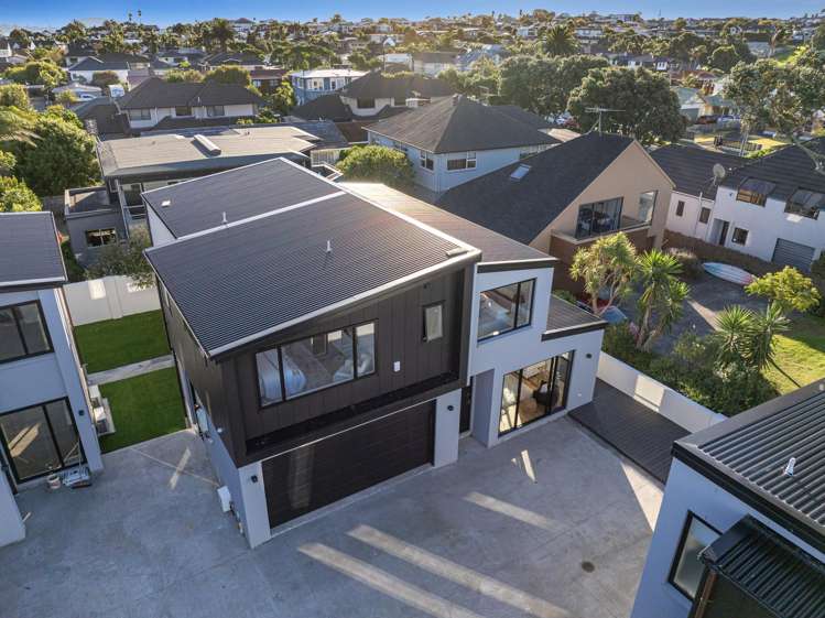 18b The Esplanade Eastern Beach_8