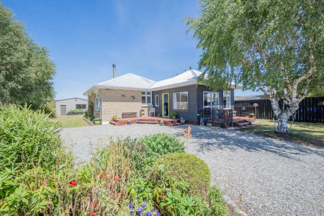 7196 Wedderburn-becks Road Wedderburn_1