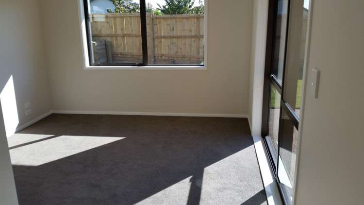 2 Alva Glen Place Pyes Pa_14