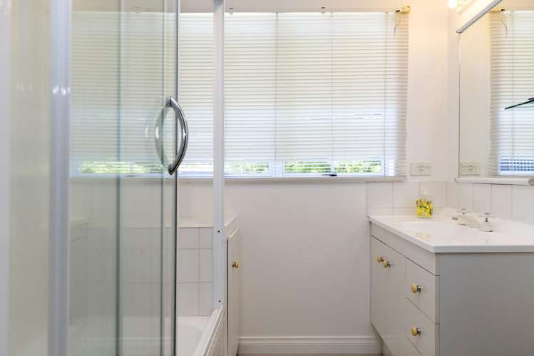 2/18 Pipi Street Two Mile Bay_35