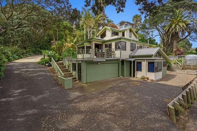 Ocean-Close Living - Waiotahe Beach