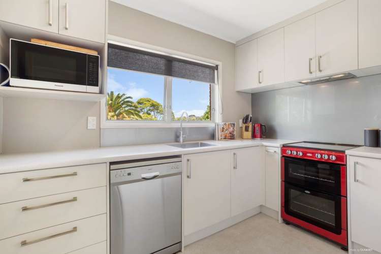 2/4 Wilding Avenue Northcote Point_8