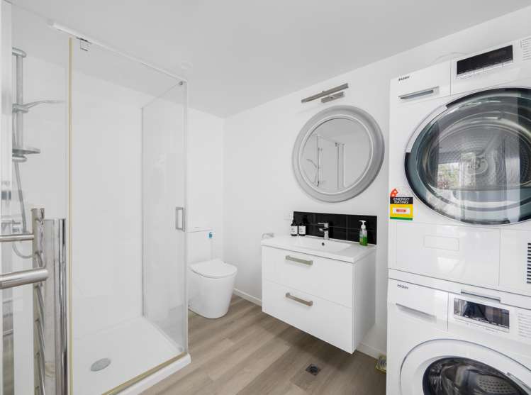 3/7 Wellington Street Russell_13