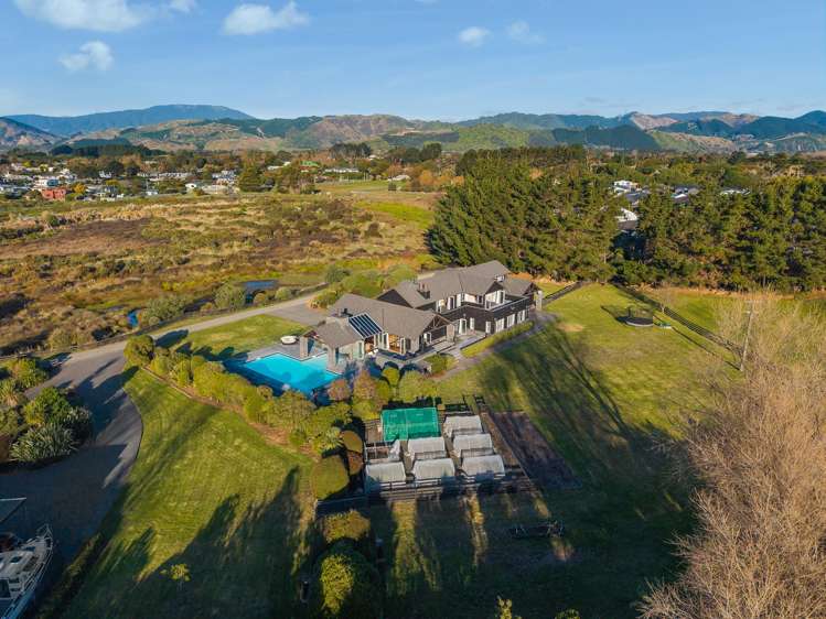 2 Otaihanga Road Paraparaumu Beach_45