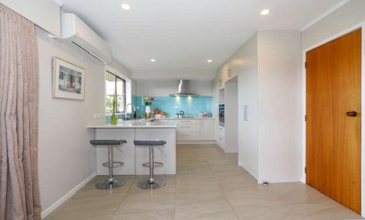 2/33 Tyrian Close Half Moon Bay_1