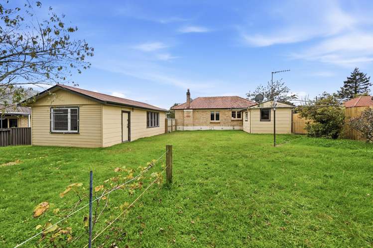 25 Russell Road Fairy Springs_12