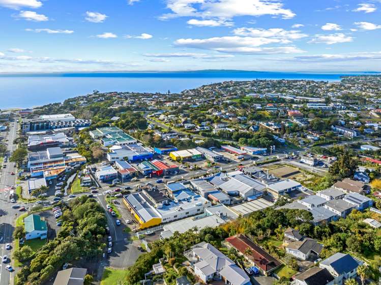 748 Beach Road Browns Bay_18