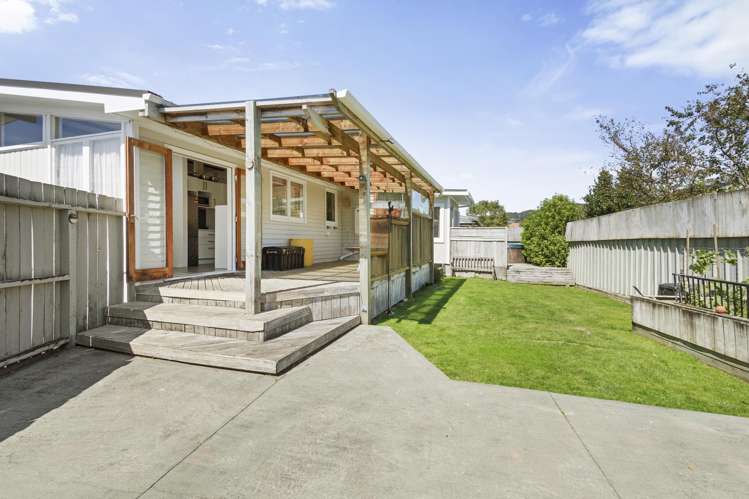 15 Kerepehi Grove Wainuiomata_14