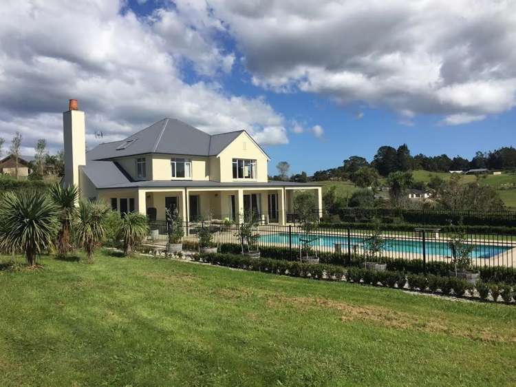 84 Sharon Road Waitoki_7