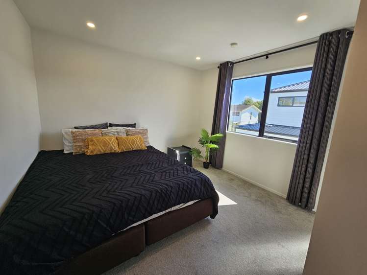 5B Hemsway Place Sunnyhills_12