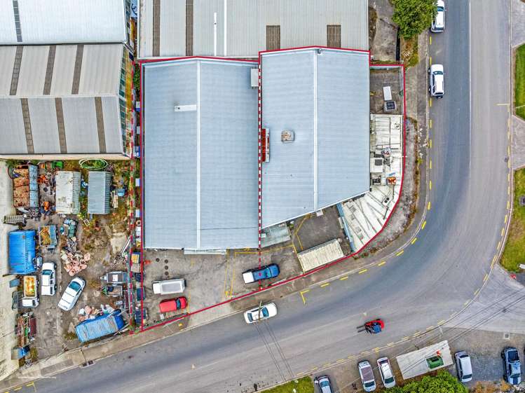 10-12 Miami Parade Onehunga_16