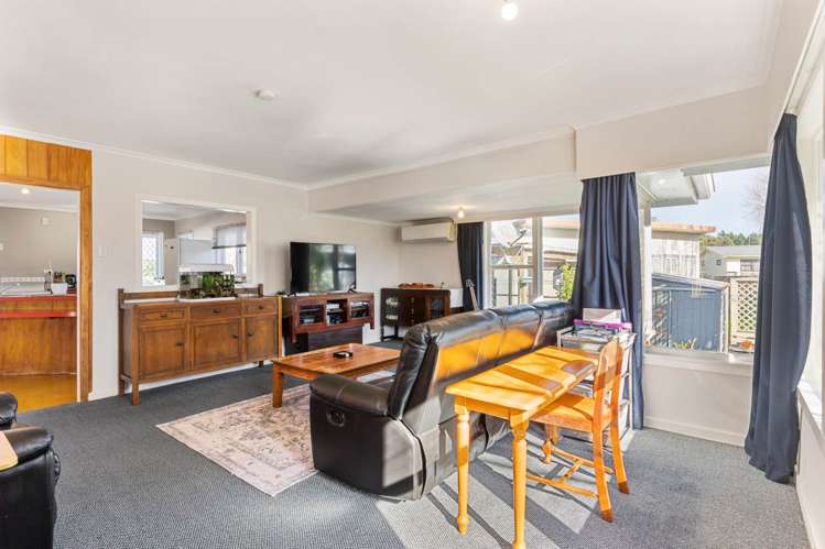 36 Parakai Avenue Parakai_3