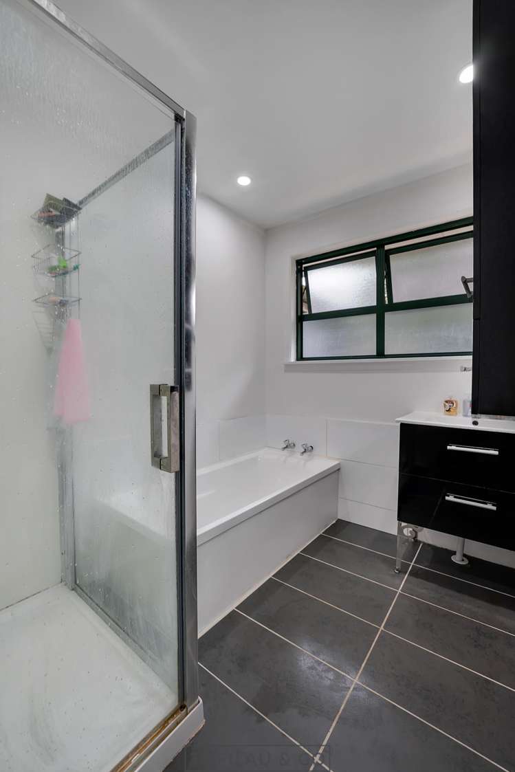 92 Fisher Crescent Otara_15