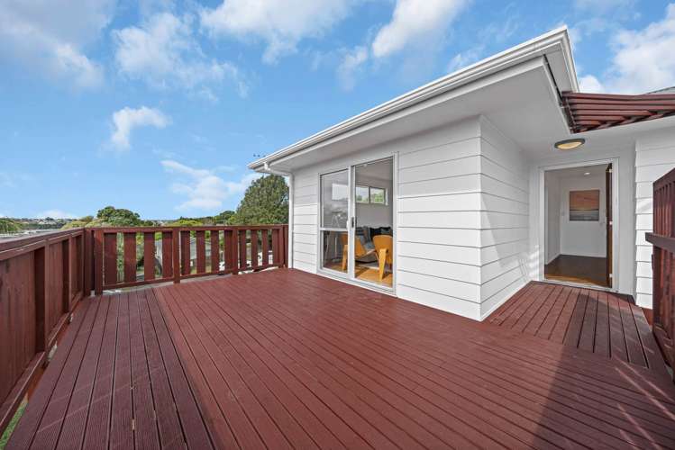 6 Celeste Place Totara Vale_1