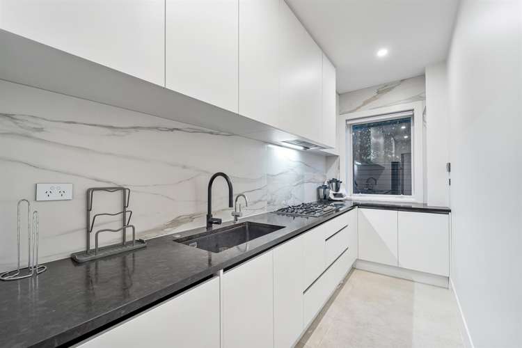 27 Bearing Parade Long Bay_14