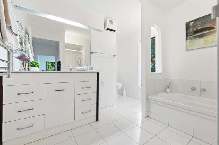 122 Otitori Bay Road Titirangi_12