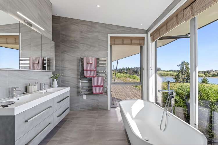 46 Cardno Way Bronte_8