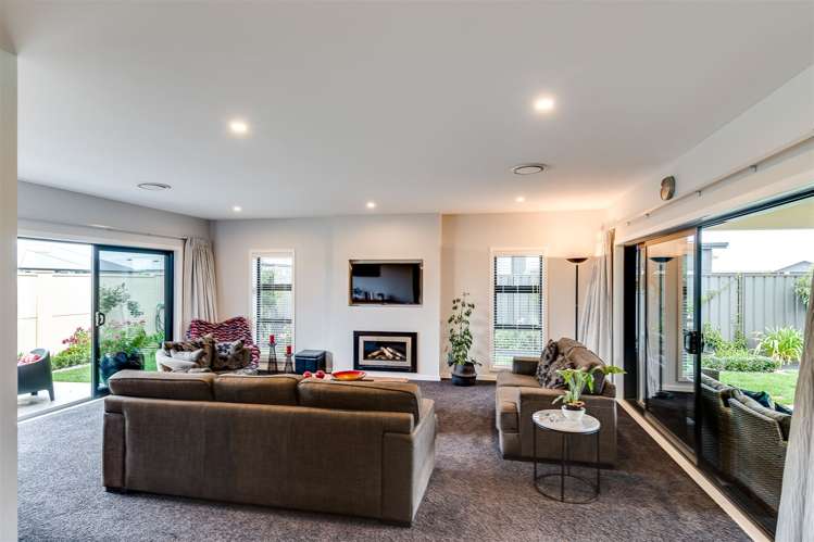 14 Aspiring Drive Poraiti_5