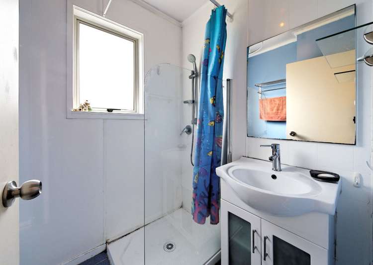 16 Woodglen Road Glen Eden_4