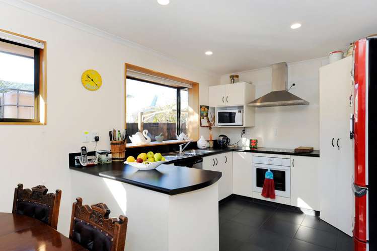 6 Sorrento Way The Wood_6