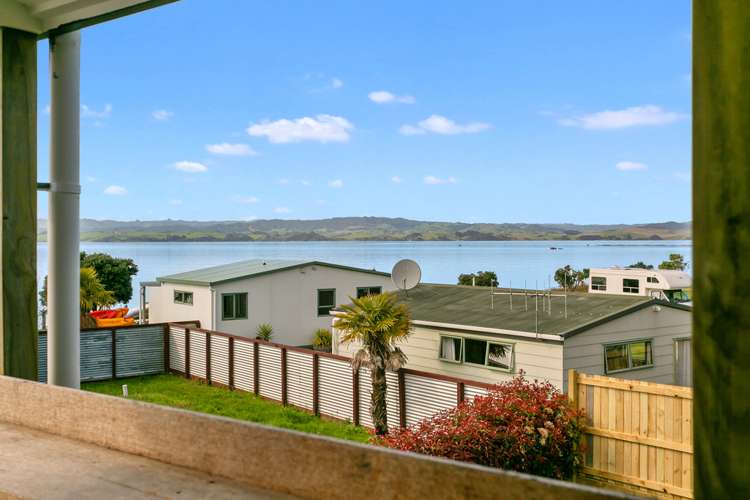 157 Pouewe Street Kawhia_9