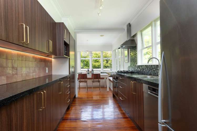 82 Atkinson Road Titirangi_12
