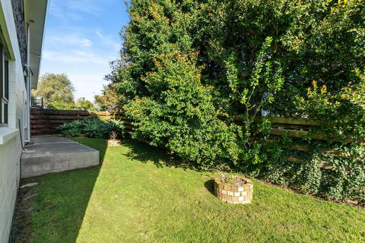 2/22 Diorella Drive Clover Park_21