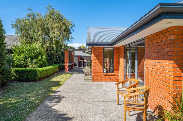 12 John Morel Place Parklands_23