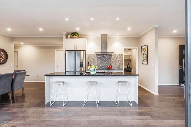 42 Leebank Crescent Riverhead_5