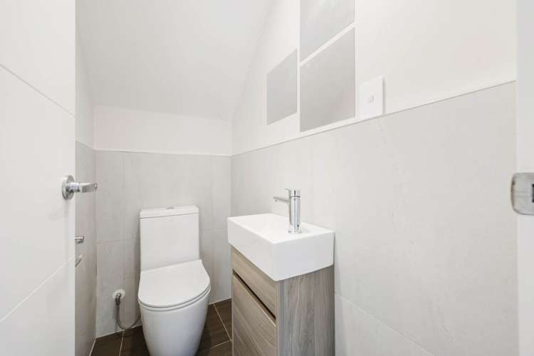 1B Kawau Road Greenlane_24