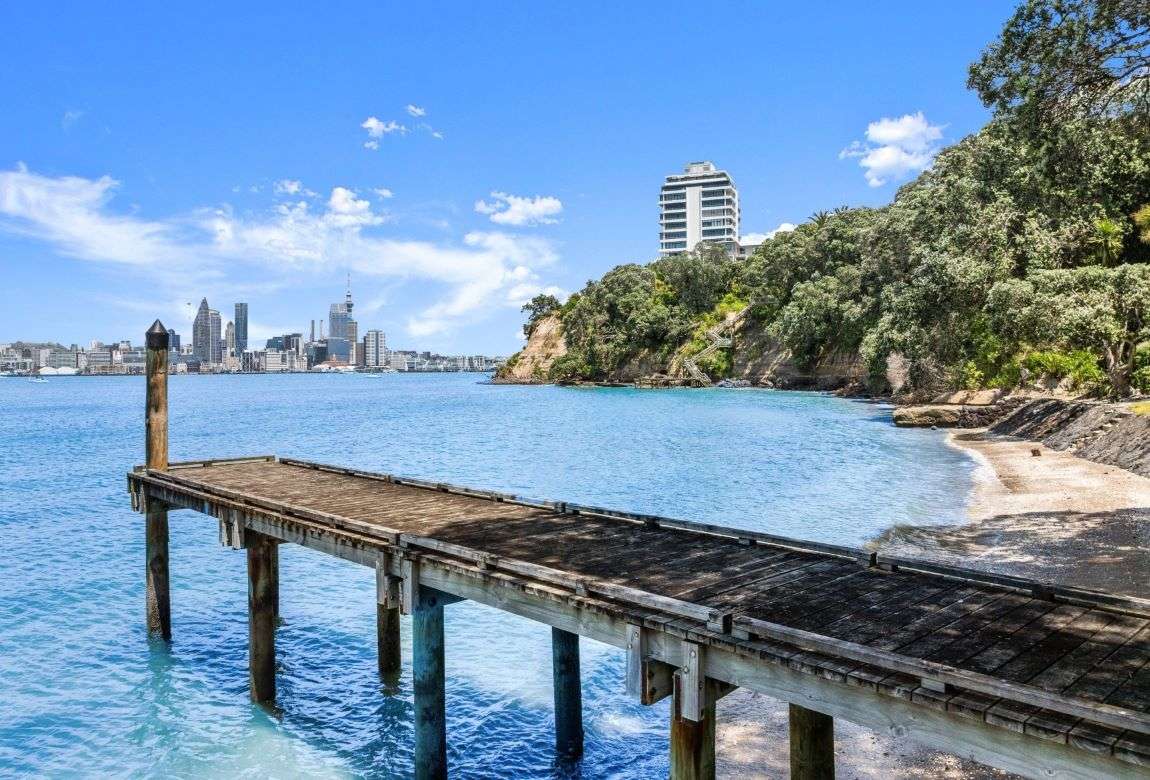 11 Stanley Point Road in Devonport, North Shore, Auckland