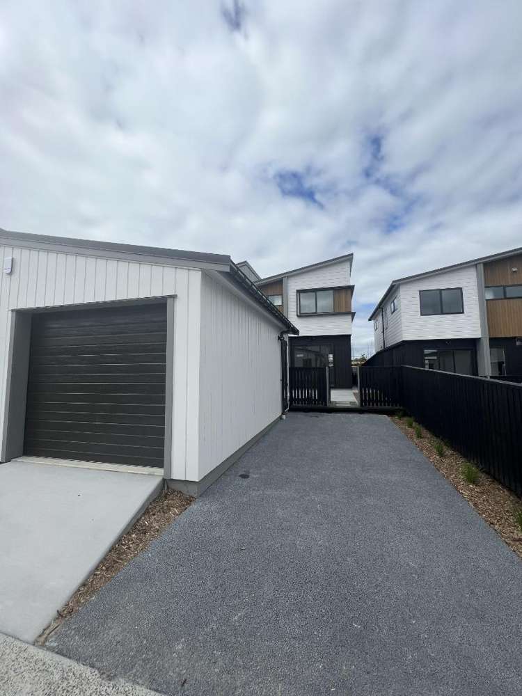 25a Henry Tayler Rise Wainui_11