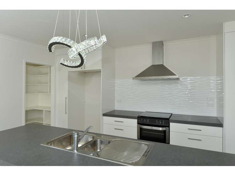 7 Pyle Road East One Tree Point_3