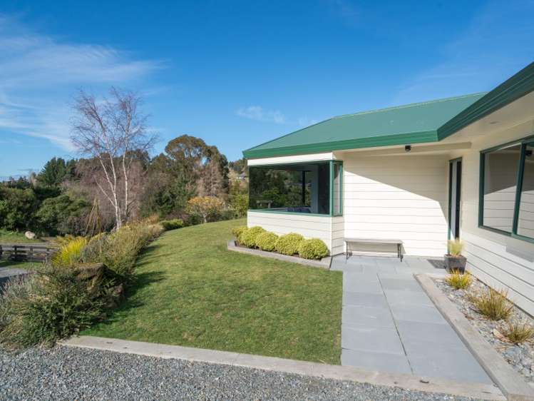 277 Mapara Road Acacia Bay_11