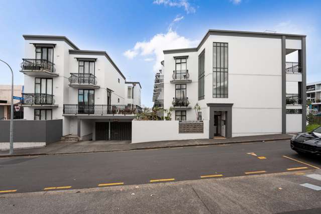 Premium Lifestyle in Eden Terrace!